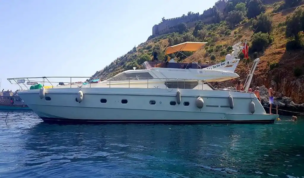 YACHT SEA STAR KAAN